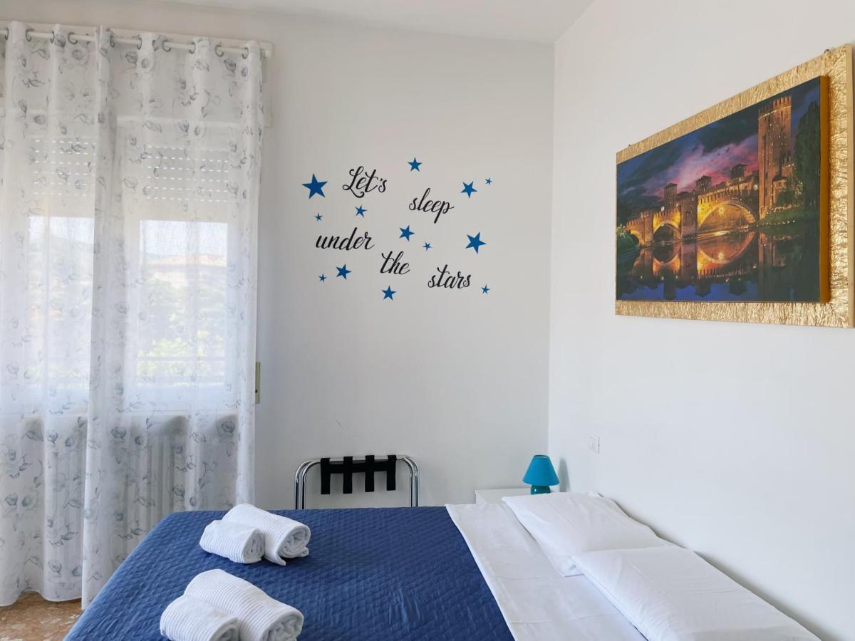 Confortini Rooms Sunday Verona Exterior foto